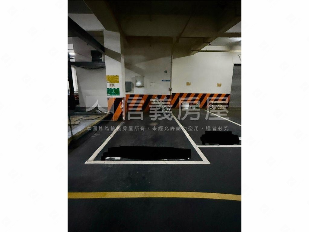 稀有格局優質四房平車房屋室內格局與周邊環境