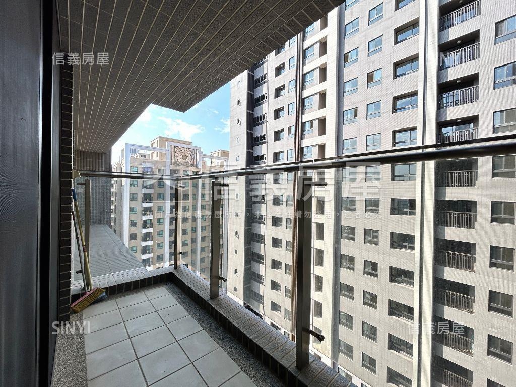 Ａ案拾光高樓雙衛浴開窗房屋室內格局與周邊環境