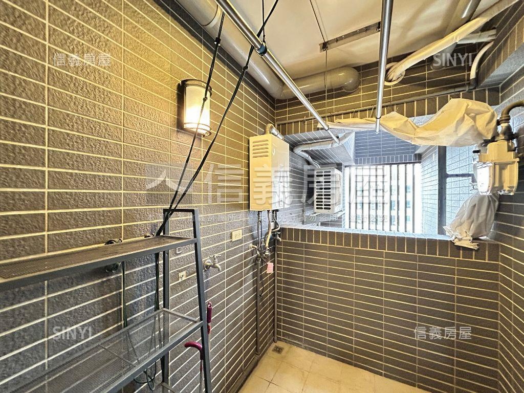 Ａ案拾光高樓雙衛浴開窗房屋室內格局與周邊環境