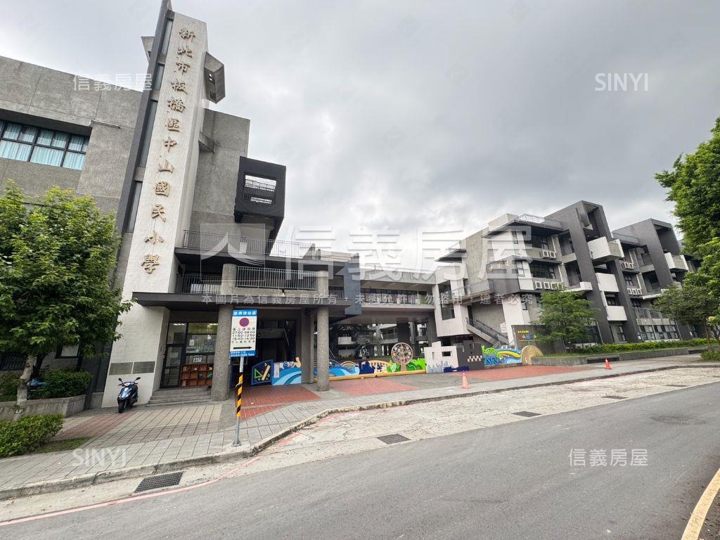 中山國小稀有二樓房屋室內格局與周邊環境