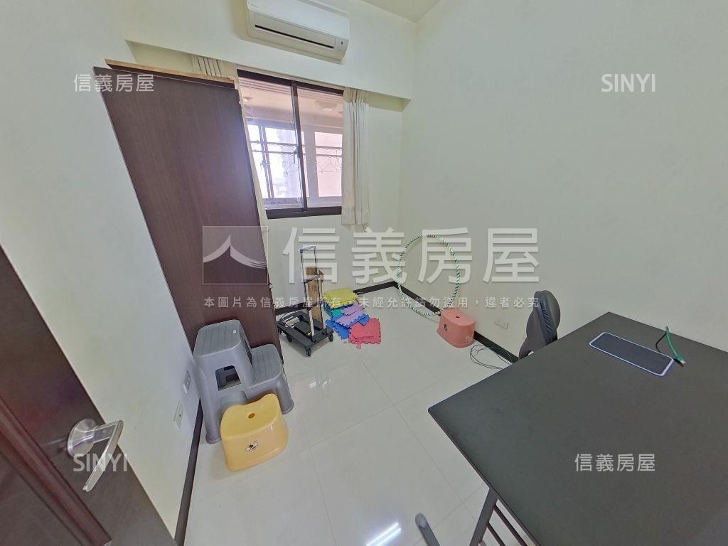 豪椰三房車位稀有釋出房屋室內格局與周邊環境