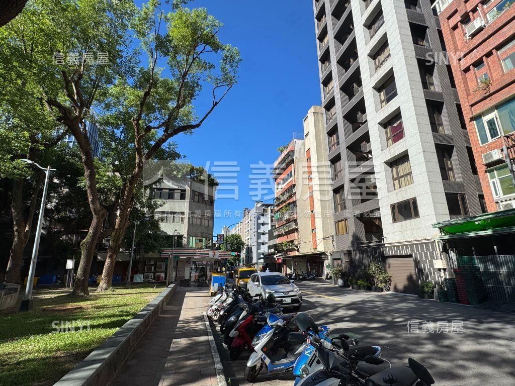 低總北大潛力面寬金店辦房屋室內格局與周邊環境