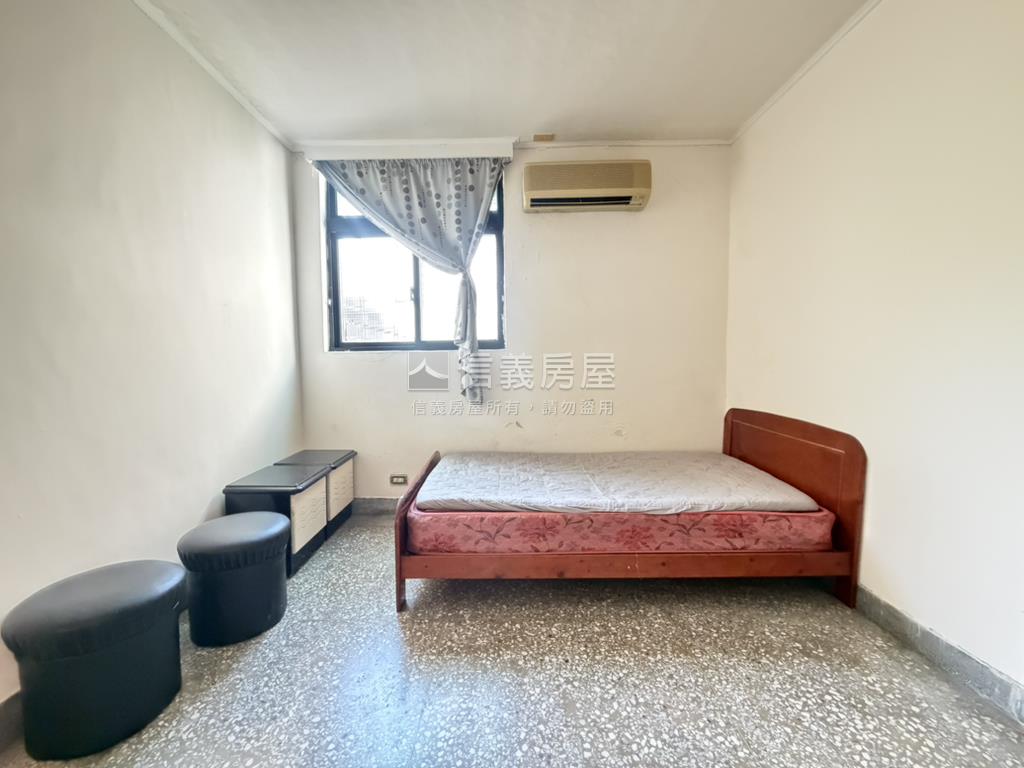近車站邊間景觀採光三房房屋室內格局與周邊環境