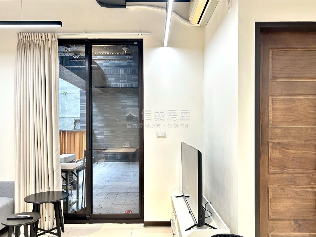 自由扉扉房屋室內格局與周邊環境