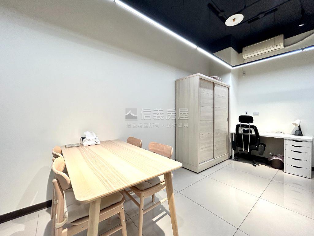 自由扉扉房屋室內格局與周邊環境