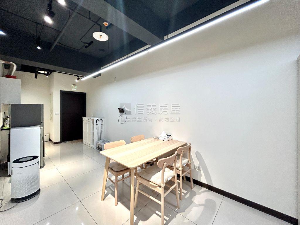 自由扉扉房屋室內格局與周邊環境