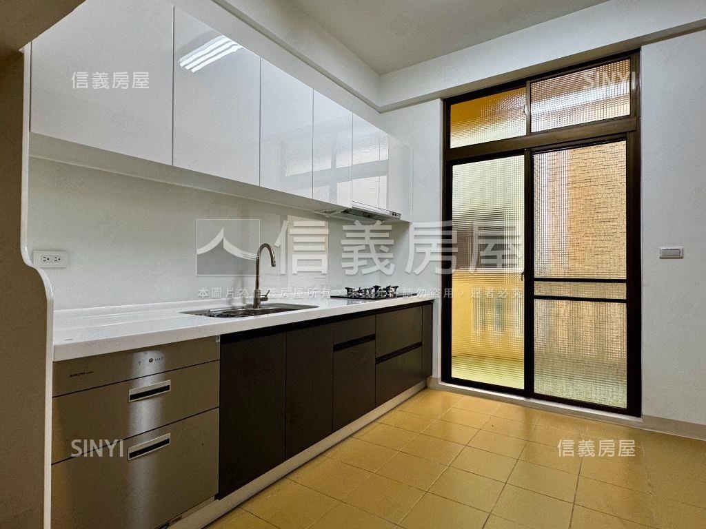 走路上學溫馨美美透天房屋室內格局與周邊環境