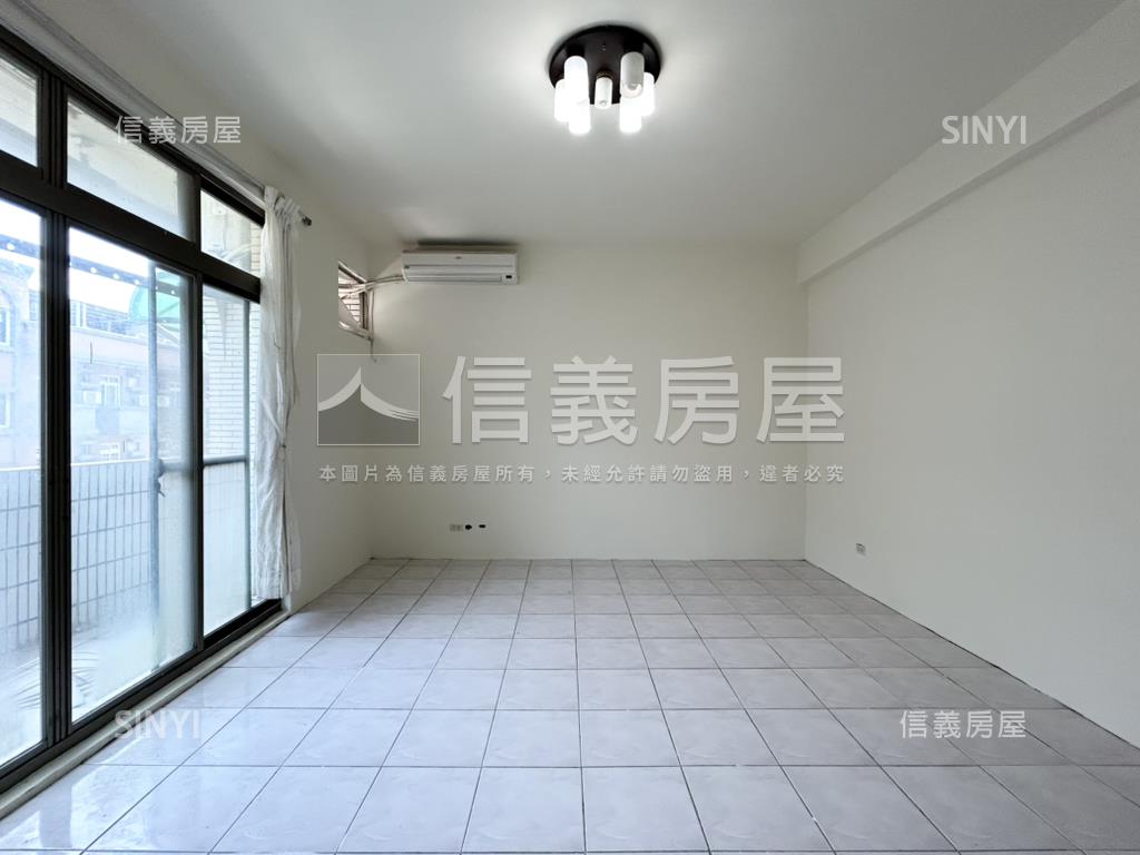 近園區高翠庭院五房美透天房屋室內格局與周邊環境