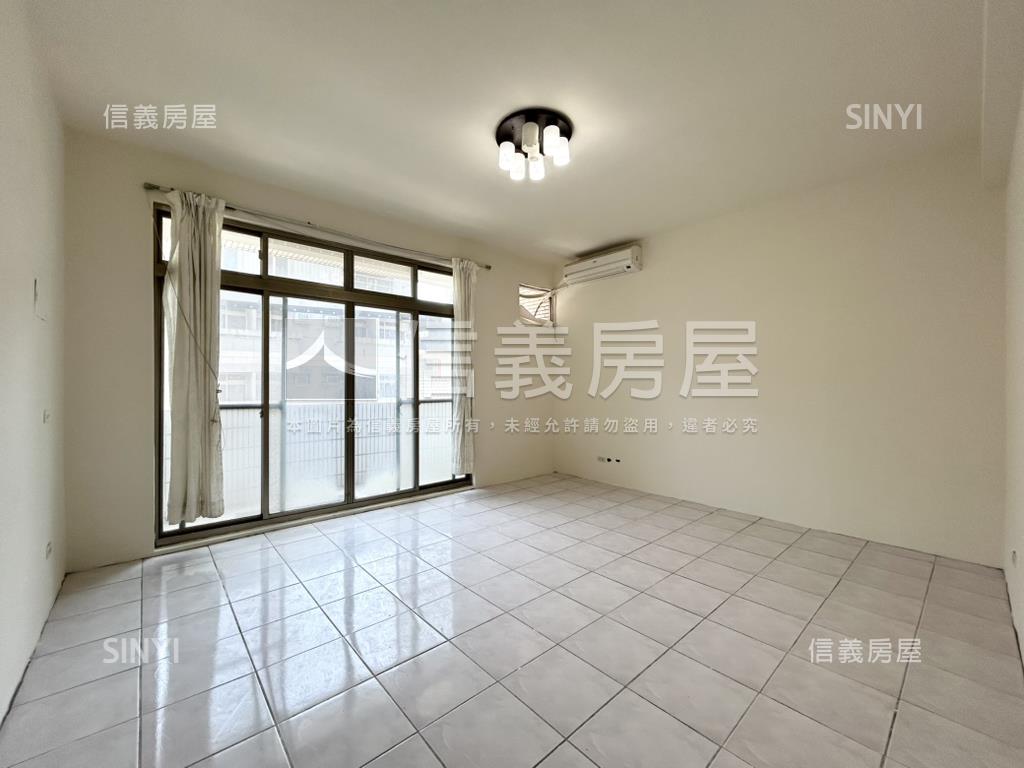 近園區高翠庭院五房美透天房屋室內格局與周邊環境