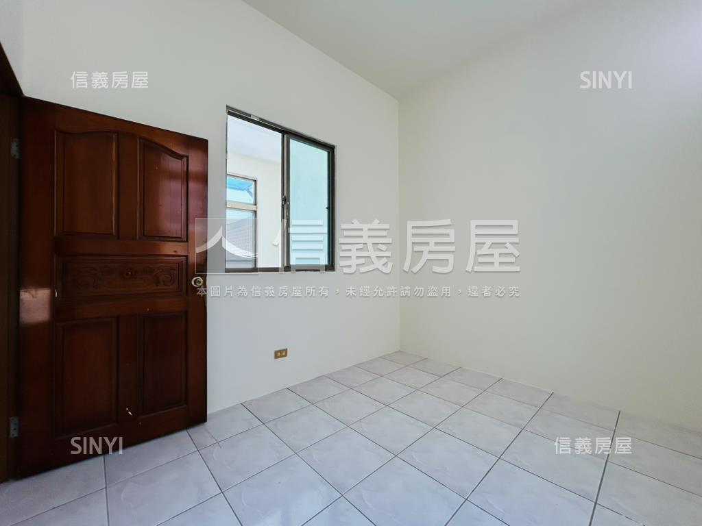 近園區高翠庭院五房美透天房屋室內格局與周邊環境