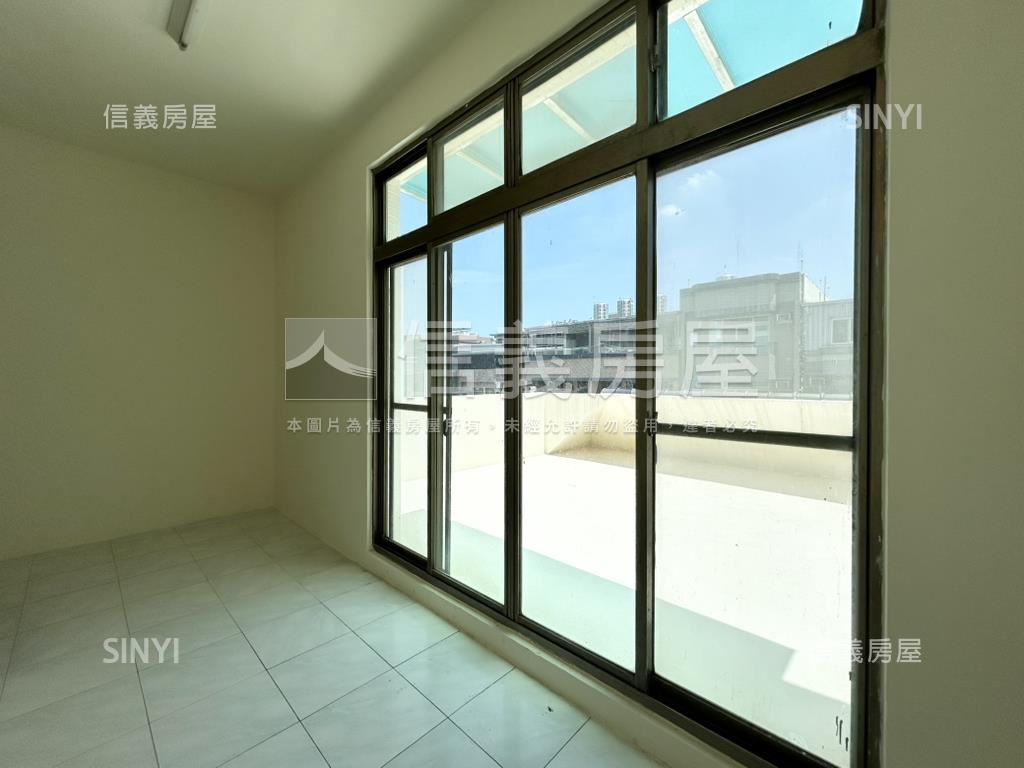 近園區高翠庭院五房美透天房屋室內格局與周邊環境