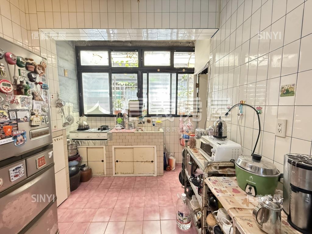 石牌漂亮榮總特區三樓房屋室內格局與周邊環境