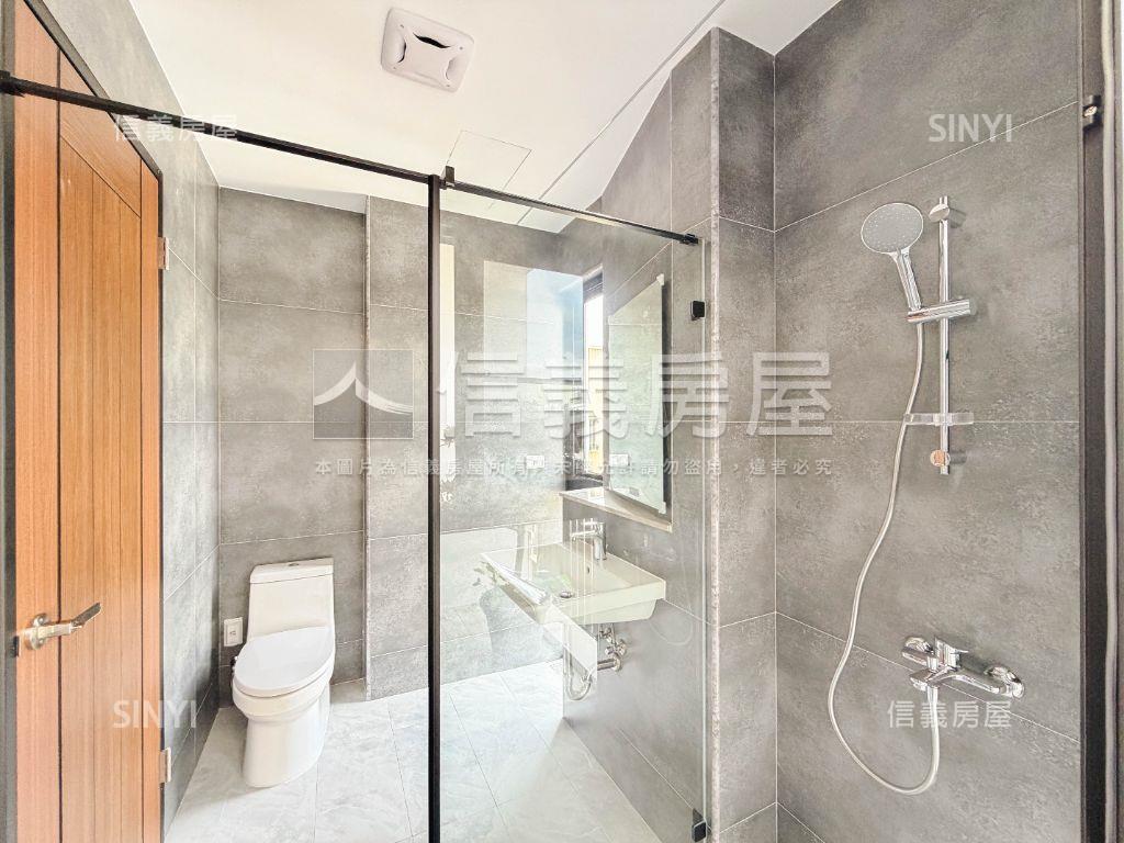 東區裕農全新車墅房屋室內格局與周邊環境