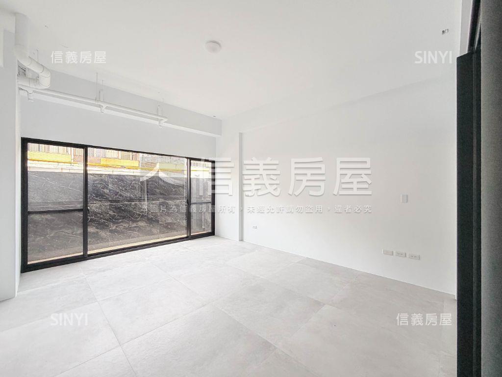 東區裕農全新車墅房屋室內格局與周邊環境