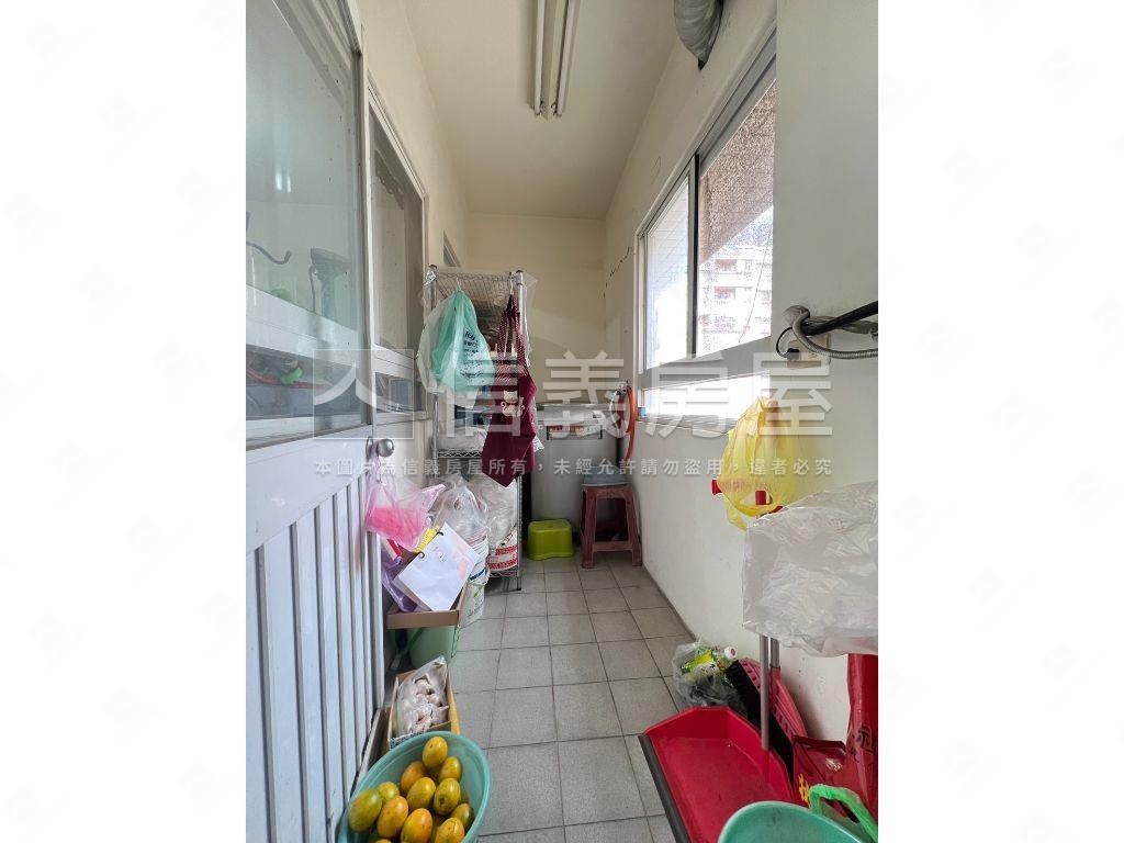 單坪免２０萬三房附平車位房屋室內格局與周邊環境