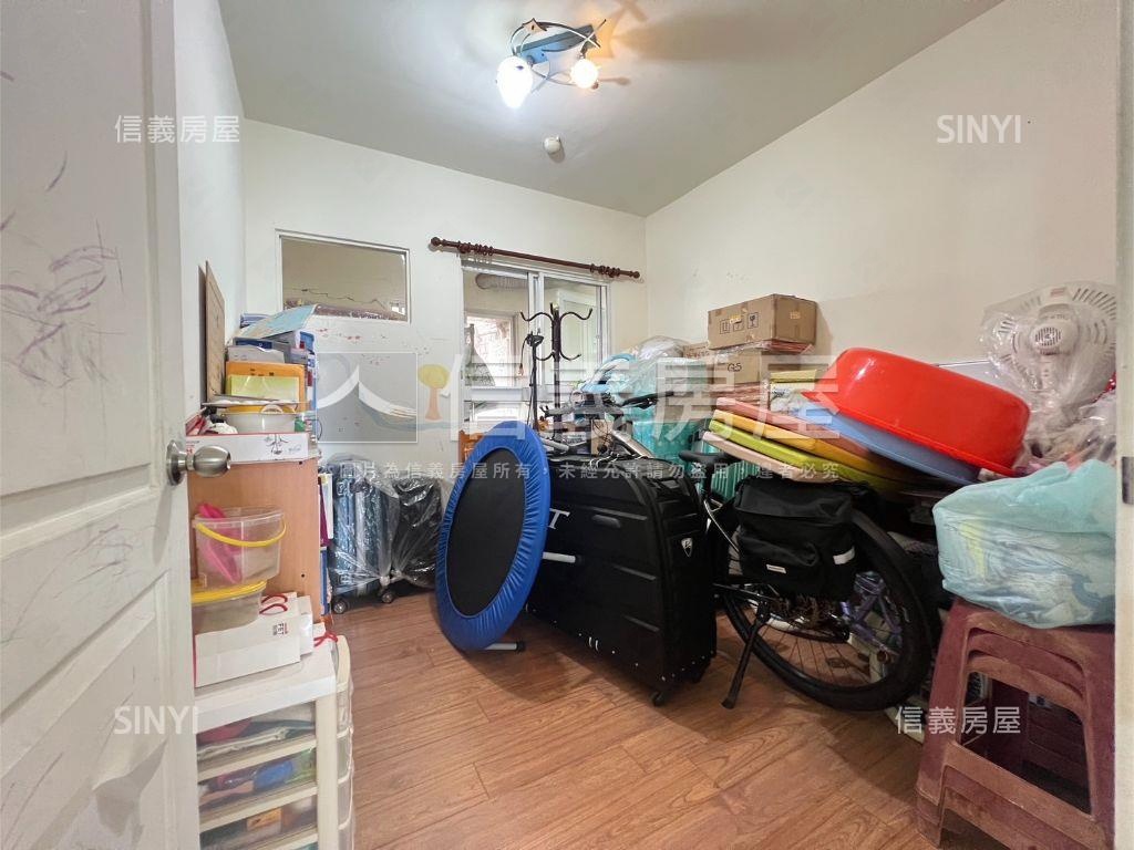 單坪免２０萬三房附平車位房屋室內格局與周邊環境