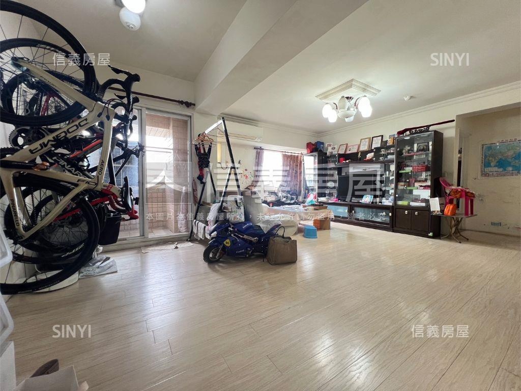 單坪免２０萬三房附平車位房屋室內格局與周邊環境