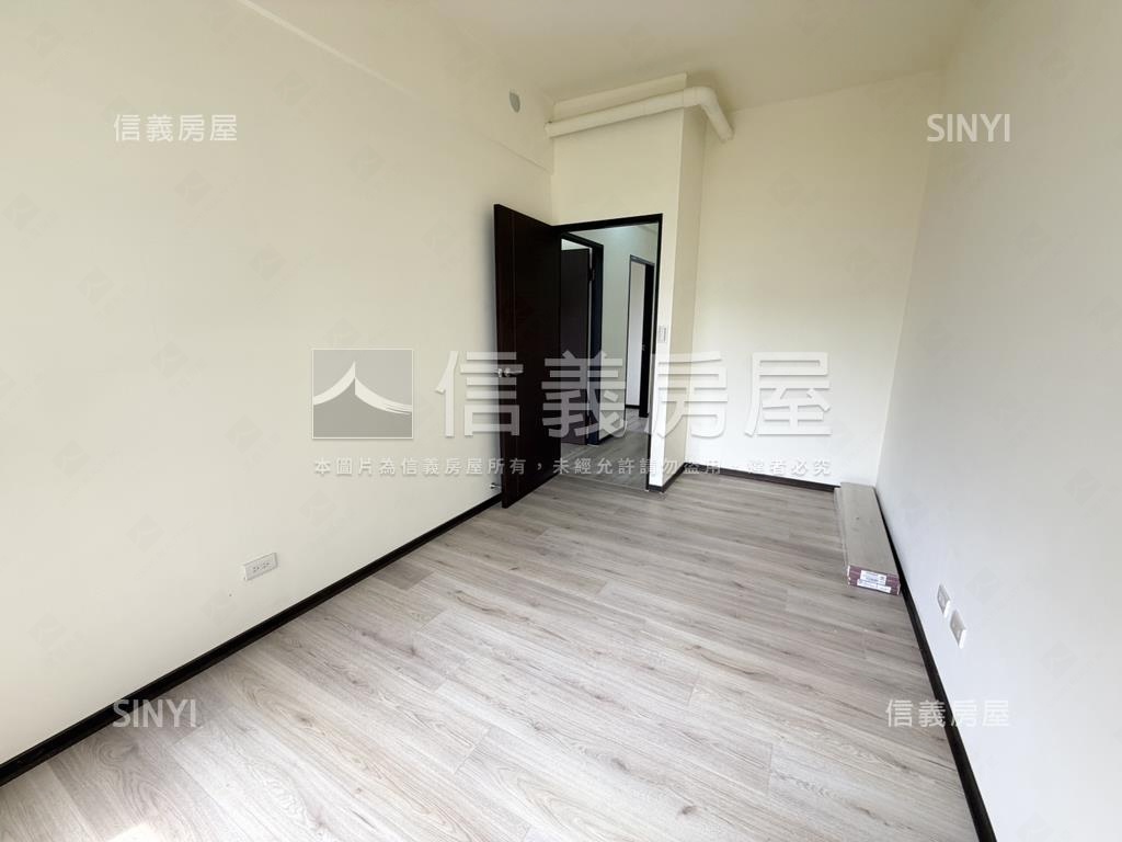 ＬＭ陽光四季全新三房平車房屋室內格局與周邊環境