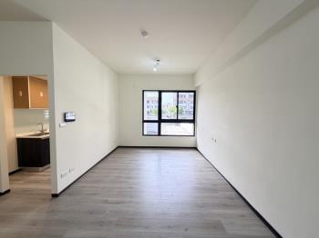 ＬＭ陽光四季全新三房平車