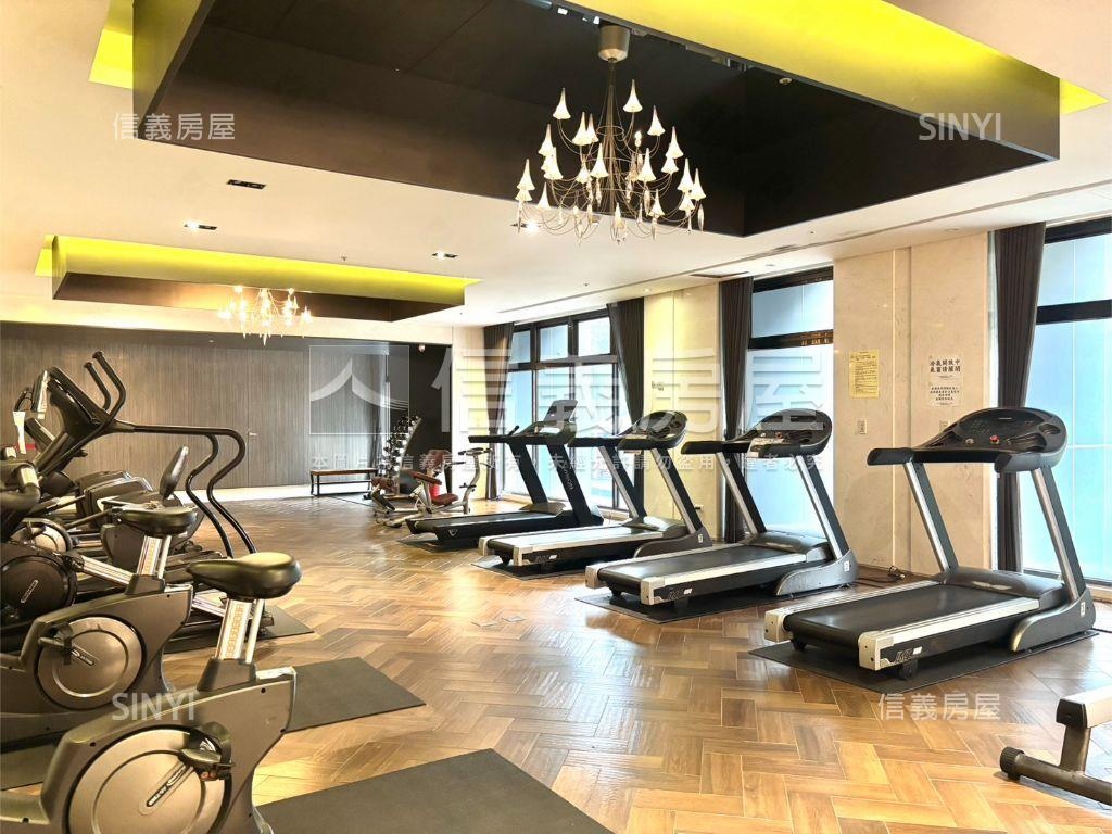 晶麒美宅溫馨套房房屋室內格局與周邊環境