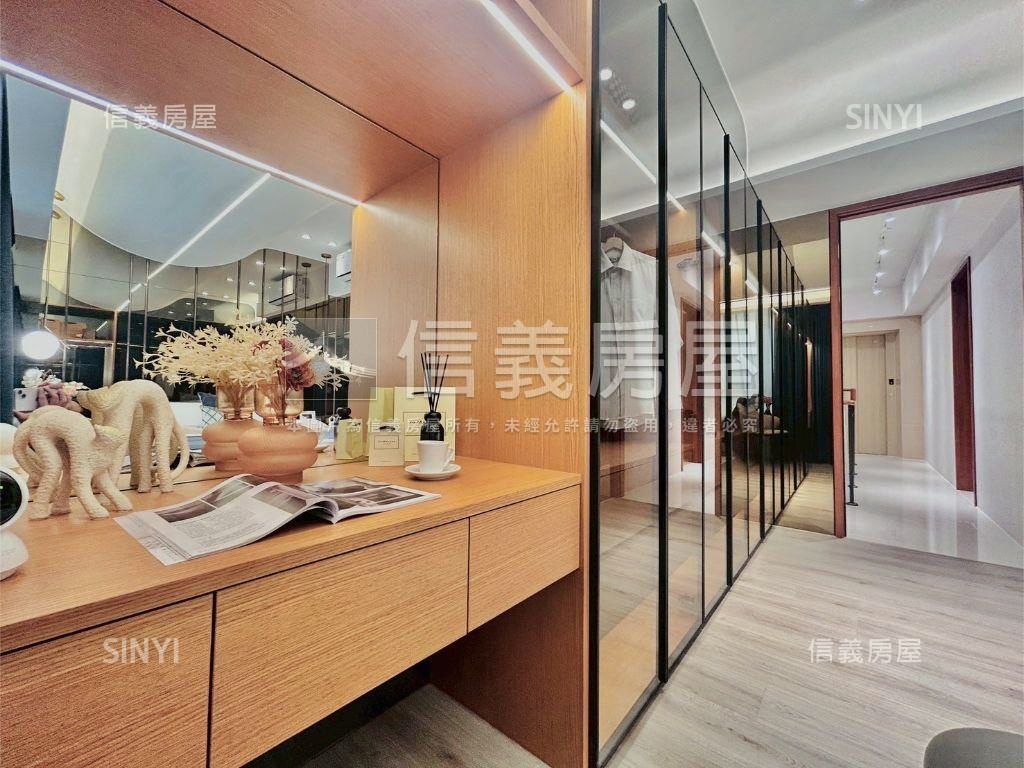 ★專任★巨誠帝苑電梯別墅房屋室內格局與周邊環境