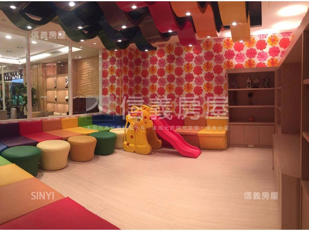 稀有涵美賞兩房車位房屋室內格局與周邊環境