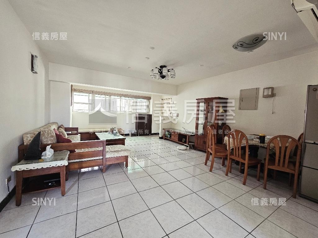 尚通珍品三房平車房屋室內格局與周邊環境