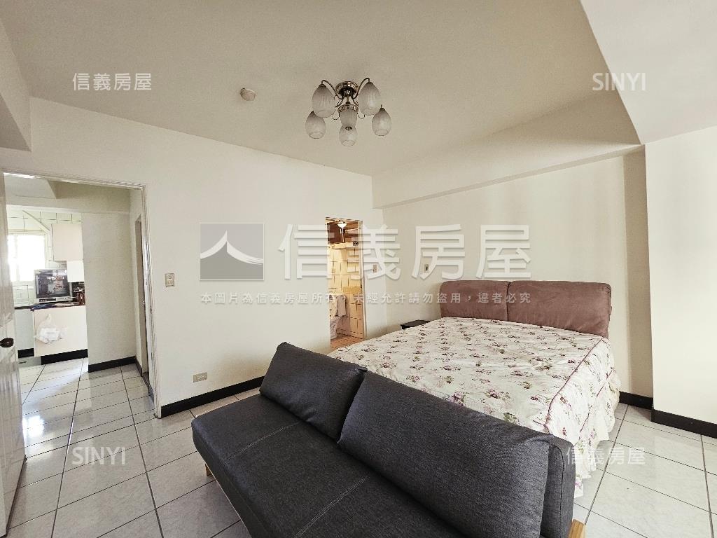 尚通珍品三房平車房屋室內格局與周邊環境