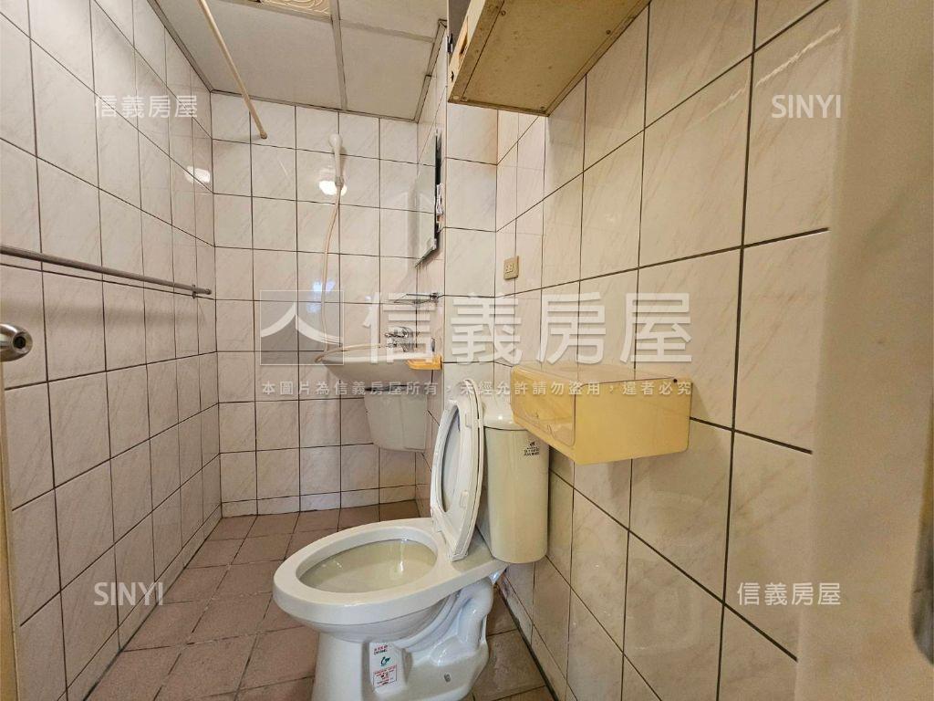 尚通珍品三房平車房屋室內格局與周邊環境