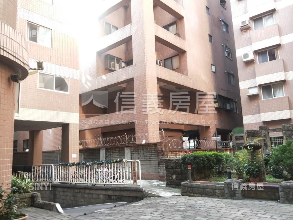 尚通珍品三房平車房屋室內格局與周邊環境