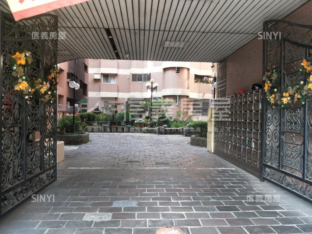 尚通珍品三房平車房屋室內格局與周邊環境