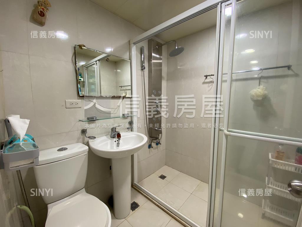 萬華日新華廈稀有兩房房屋室內格局與周邊環境