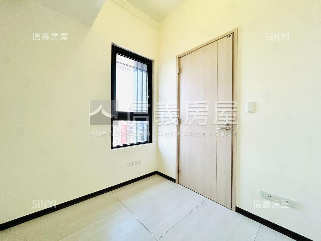 新碩三房十三樓房屋室內格局與周邊環境