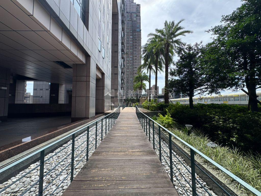 全新裝潢－天空之城美宅房屋室內格局與周邊環境