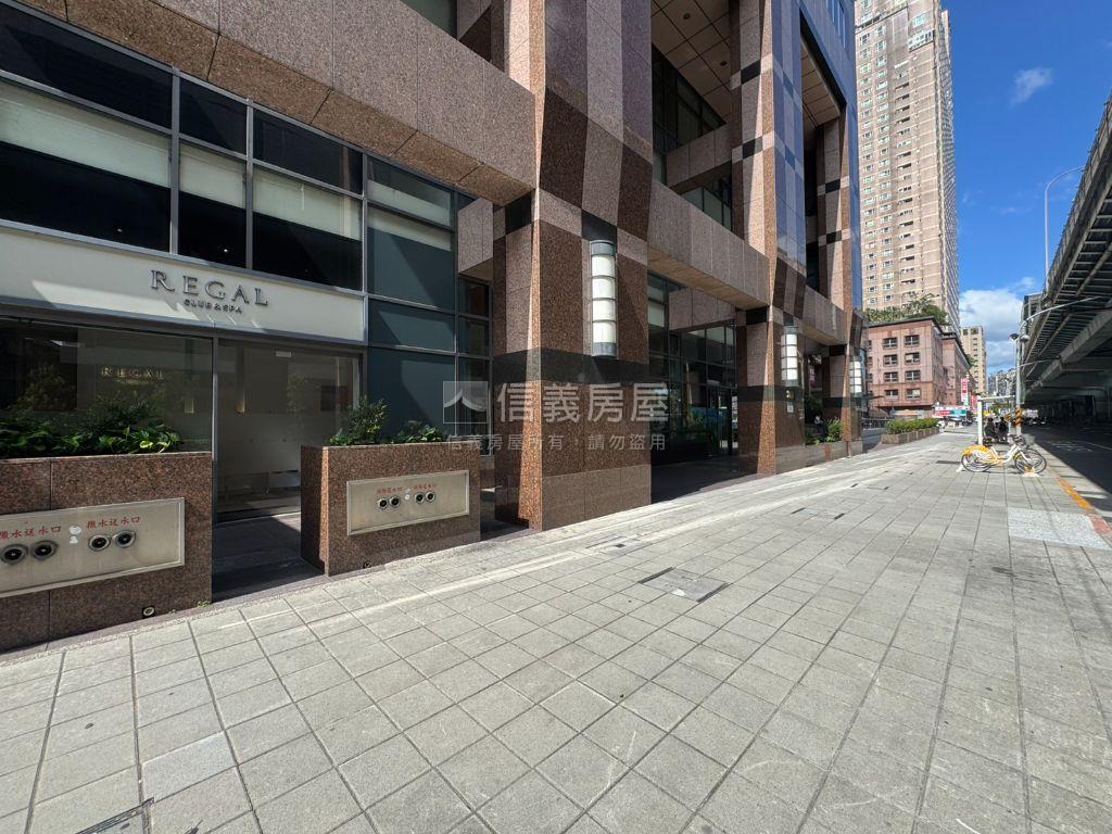 全新裝潢－天空之城美宅房屋室內格局與周邊環境