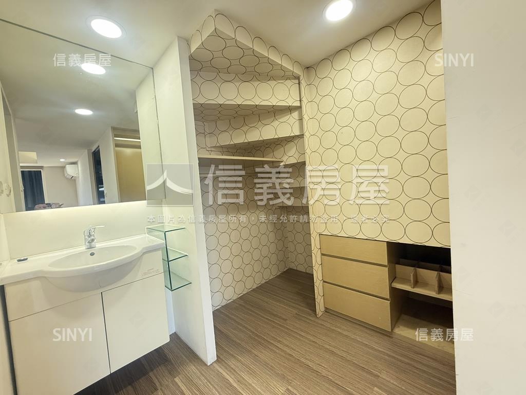 美妝高樓１０１高第房屋室內格局與周邊環境