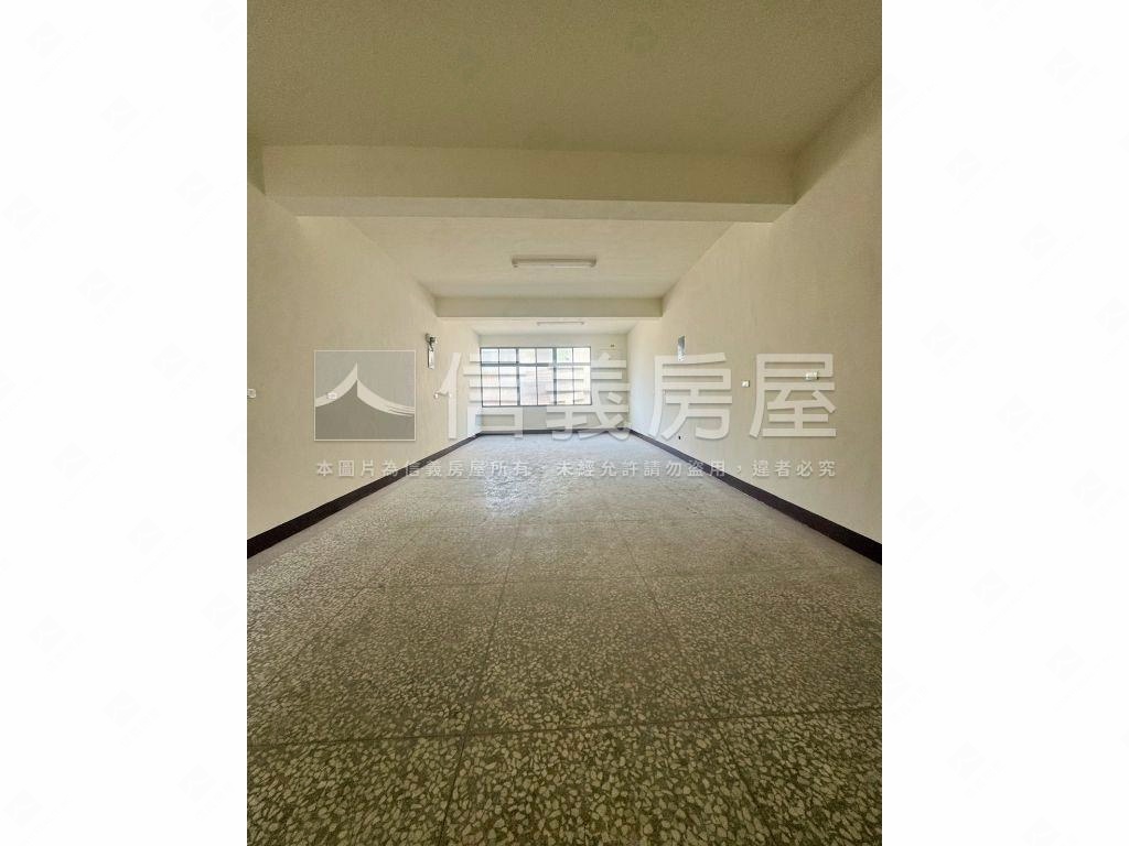 新埔鎮臨路大透天房屋室內格局與周邊環境