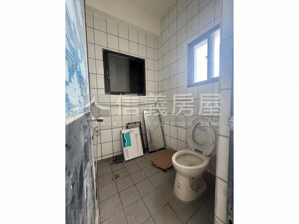 新埔鎮臨路大透天房屋室內格局與周邊環境