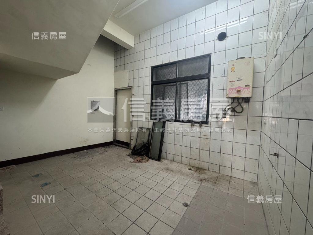 新埔鎮臨路大透天房屋室內格局與周邊環境