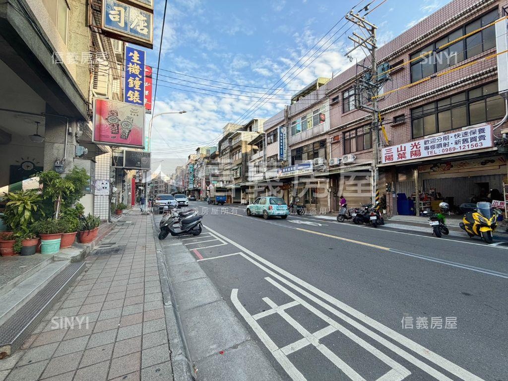 新埔鎮臨路大透天房屋室內格局與周邊環境