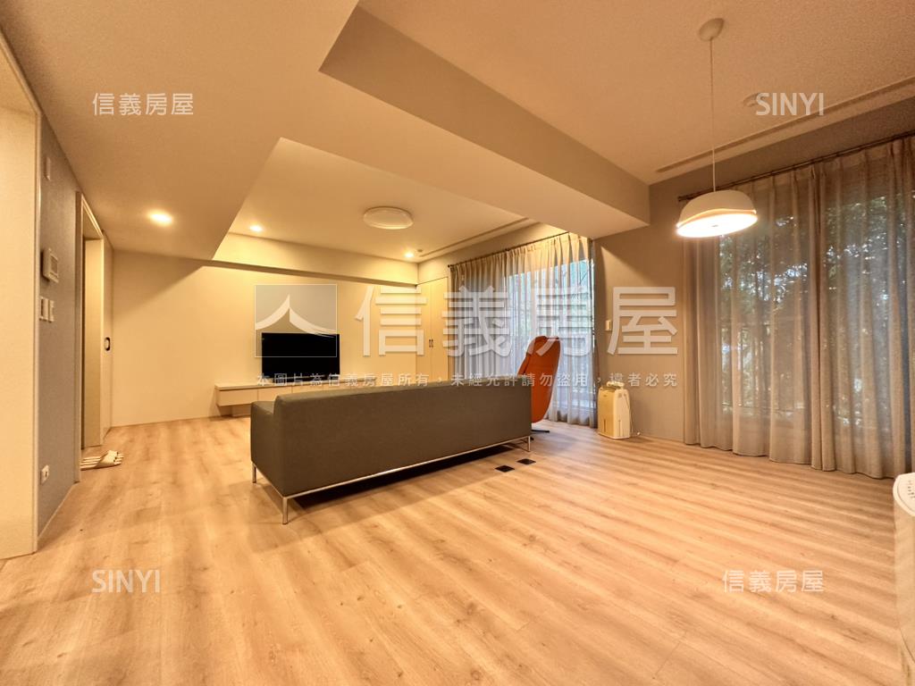 龍寶晴臻邸近水湳經貿園區房屋室內格局與周邊環境