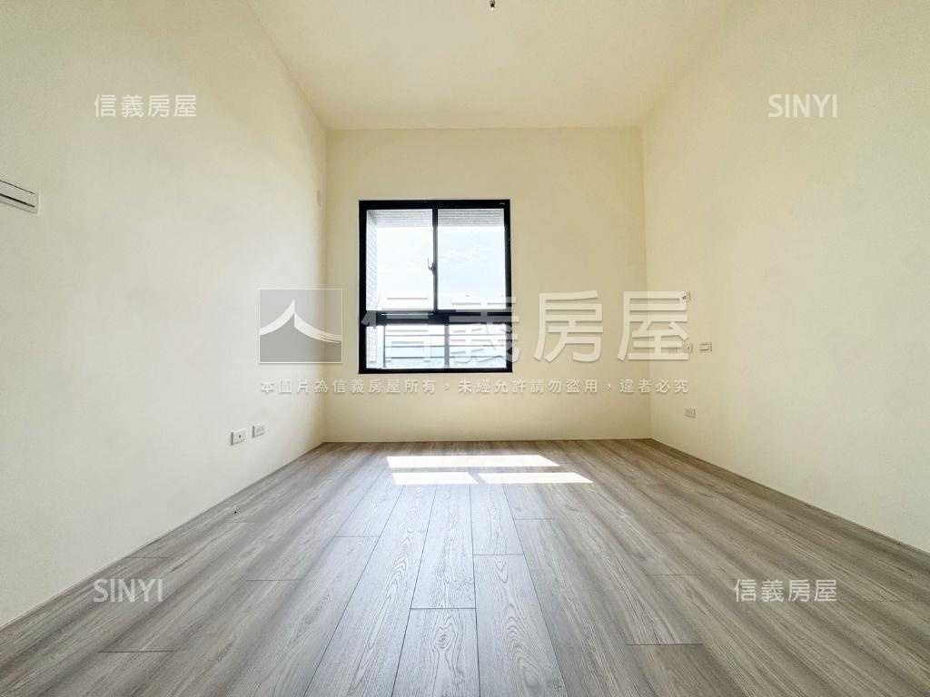 帥全新未住朝東南三房雙車房屋室內格局與周邊環境