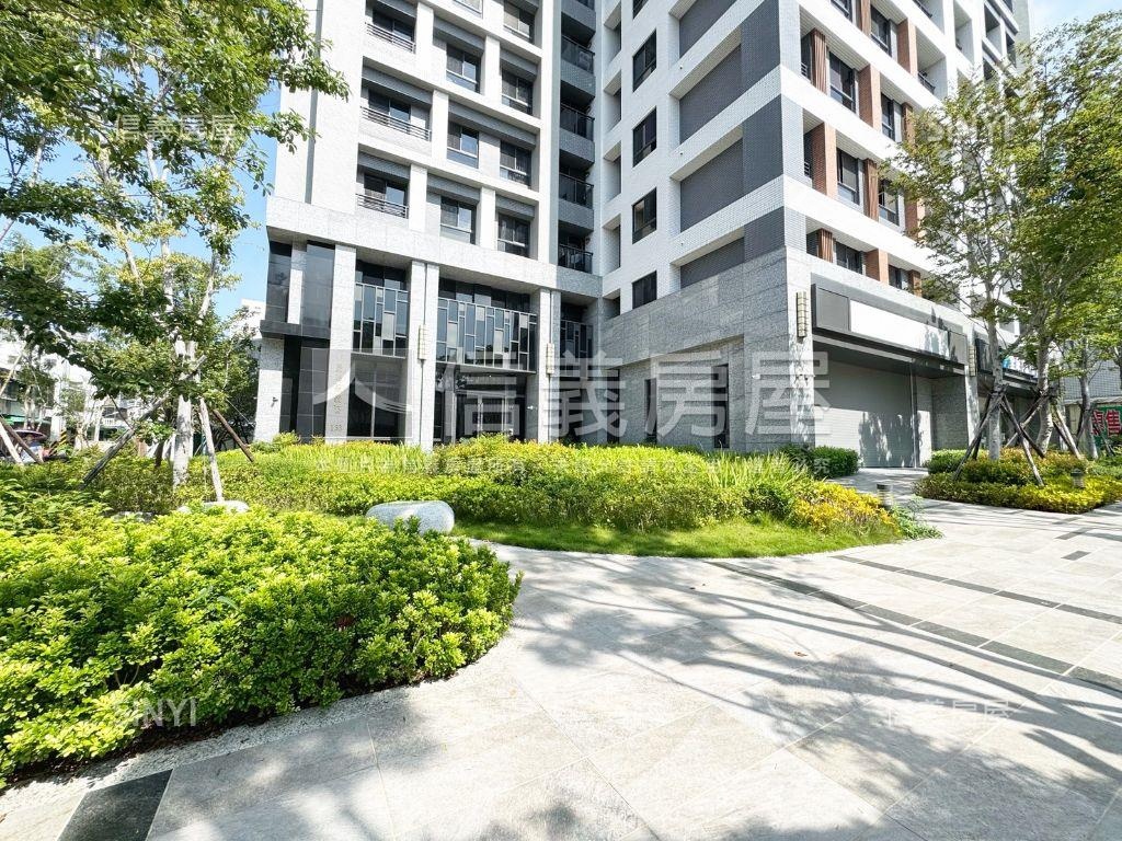 帥全新未住朝東南三房雙車房屋室內格局與周邊環境