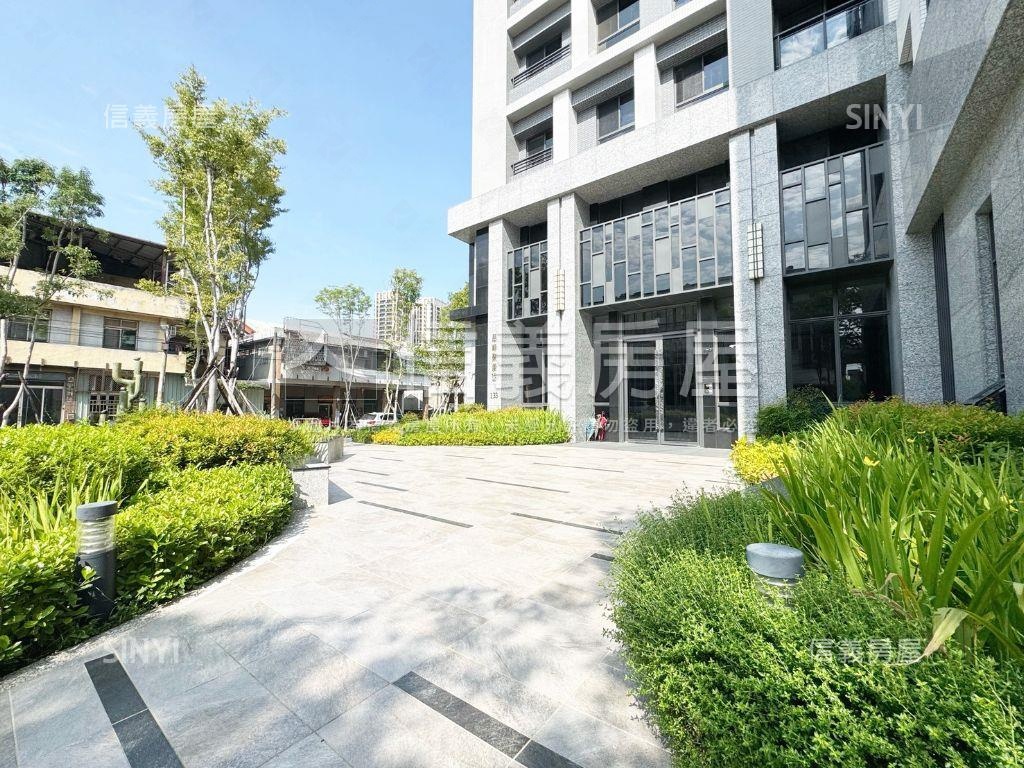 帥全新未住朝東南三房雙車房屋室內格局與周邊環境