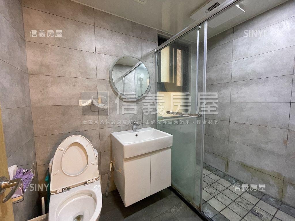 捷運黃金三樓美寓房屋室內格局與周邊環境