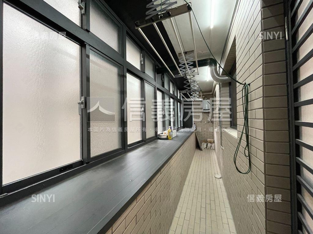 捷運黃金三樓美寓房屋室內格局與周邊環境