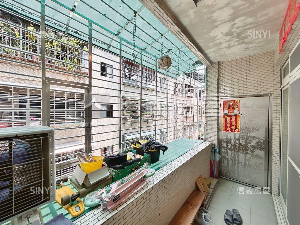 中信街稀有天然氣公寓四樓房屋室內格局與周邊環境
