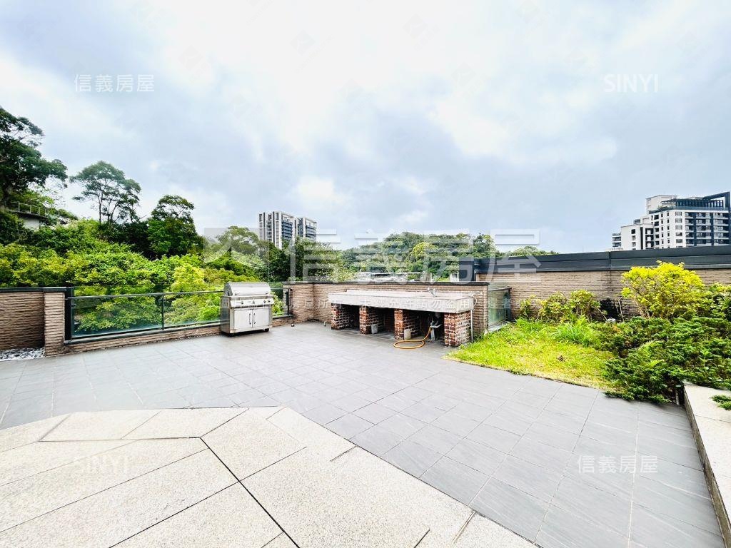 內湖捷運•逸品店面房屋室內格局與周邊環境