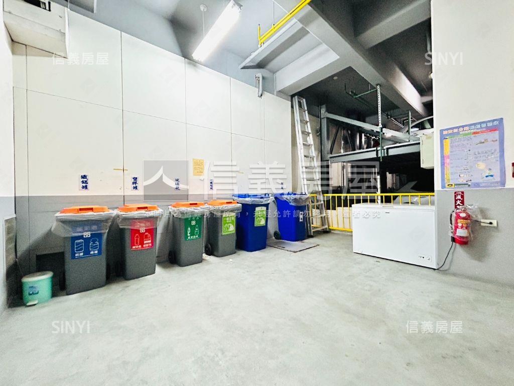 內湖捷運•逸品店面房屋室內格局與周邊環境