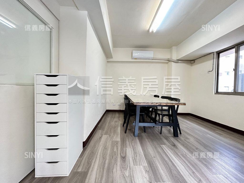 近向上路邊間大面寬金店面房屋室內格局與周邊環境